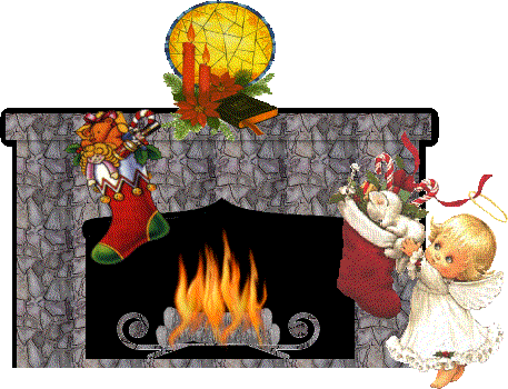 Grote animatie van een schoorsteen - Engeltje doet een beer in een grote rode kerstsok bij de open haard